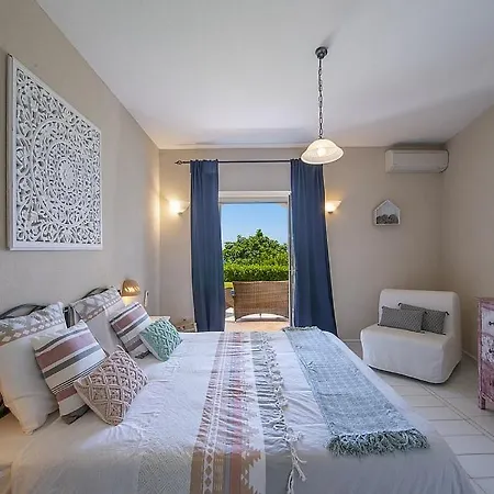 Villa Sleeps 16 Pool Air Con Wifi Praiano